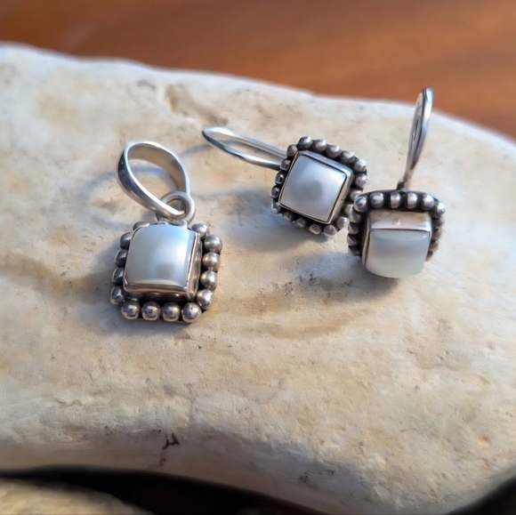 Silpada Jewelry - Silpada Button Frame Set